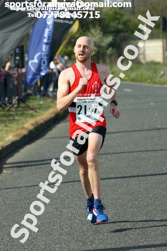 North Tyneside 10k Road Race, Whitley Bay. Photo:  David T. Hewitson/Sports for All Pics